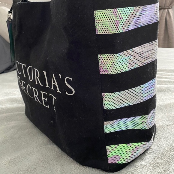 VS Angels Tote - Picture 2 of 3